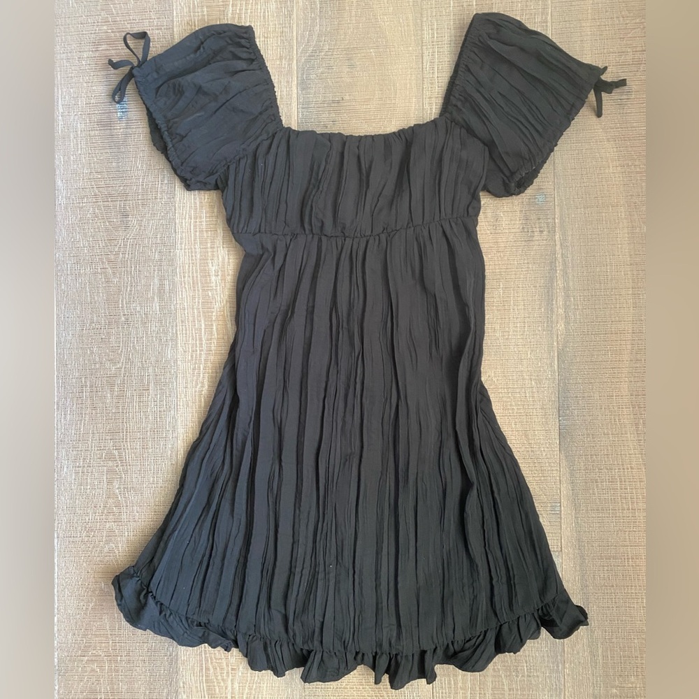 Urban Outfitters Kimchi Blue Black Crinkle Babydoll Mini Dress